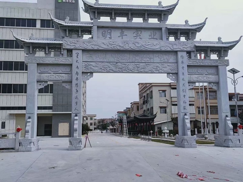 石雕牌楼