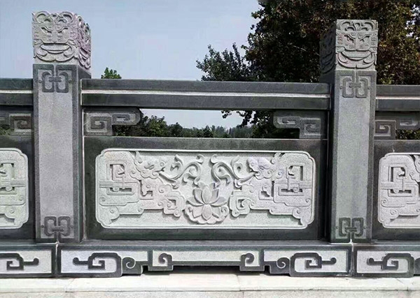 鲁灰石栏杆