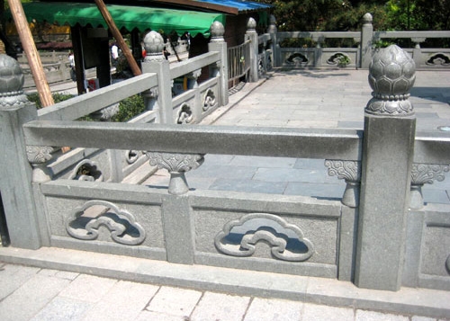 石栏杆